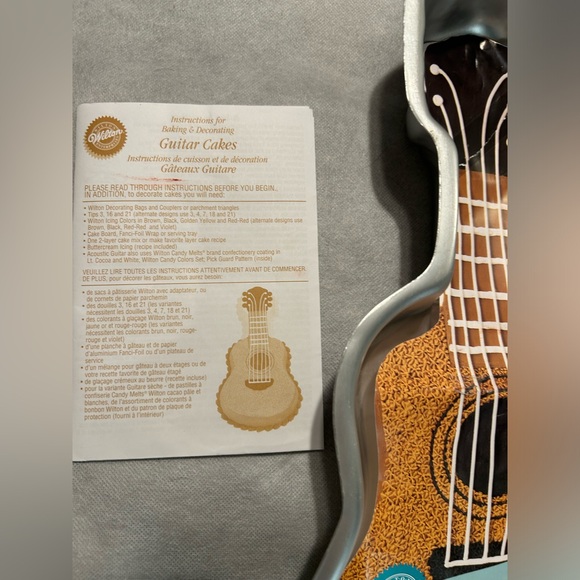 NWTs Wilton Guitar Cakes. - Picture 2 of 6